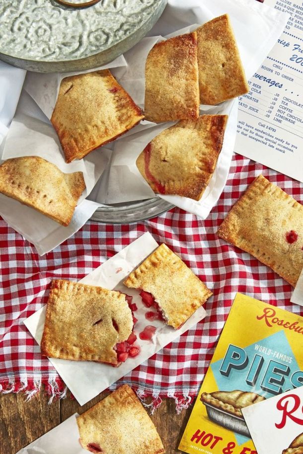 Thanksgiving leftover recipe apple hand pie